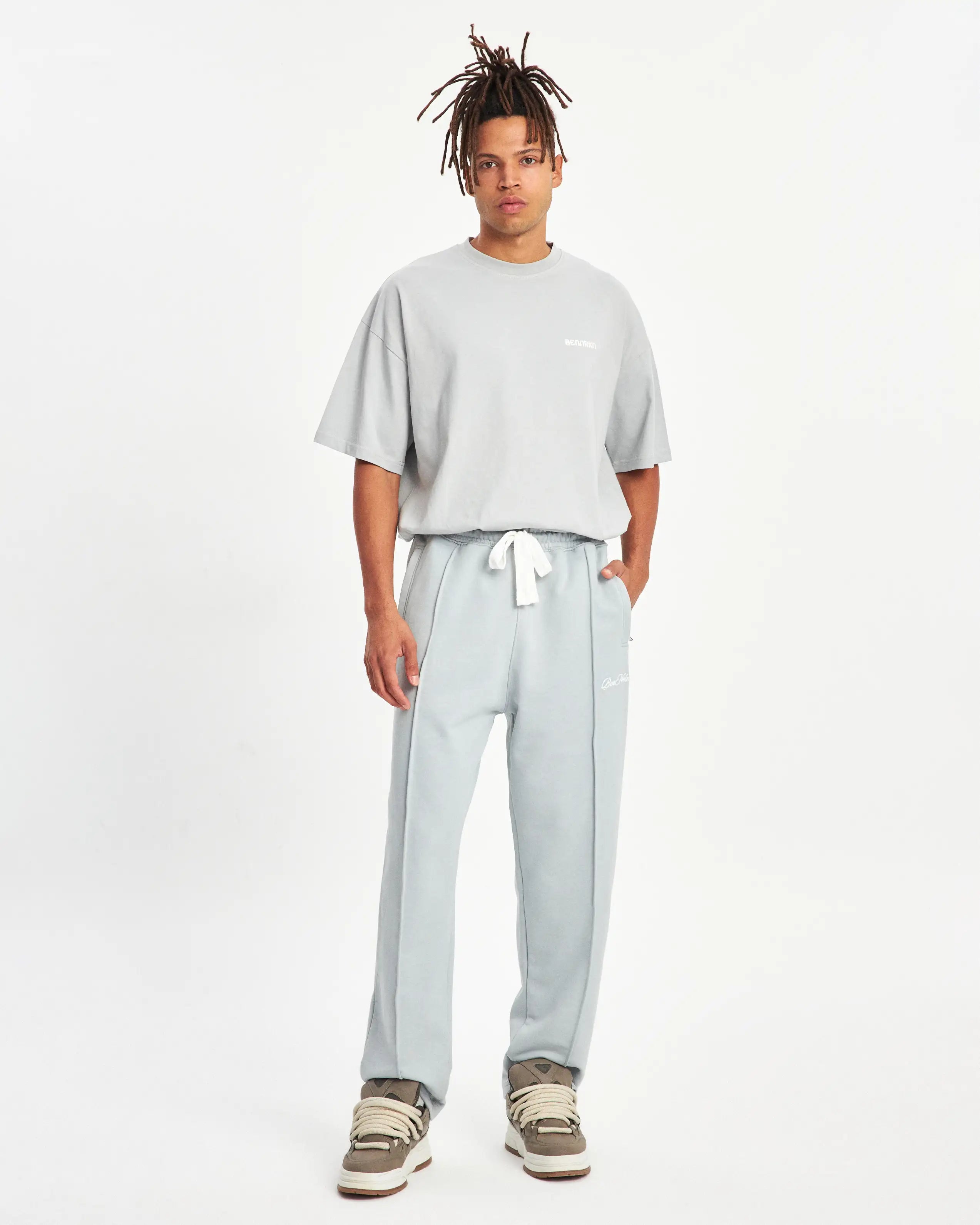 INITIAL SWEATPANT- ASH GREY