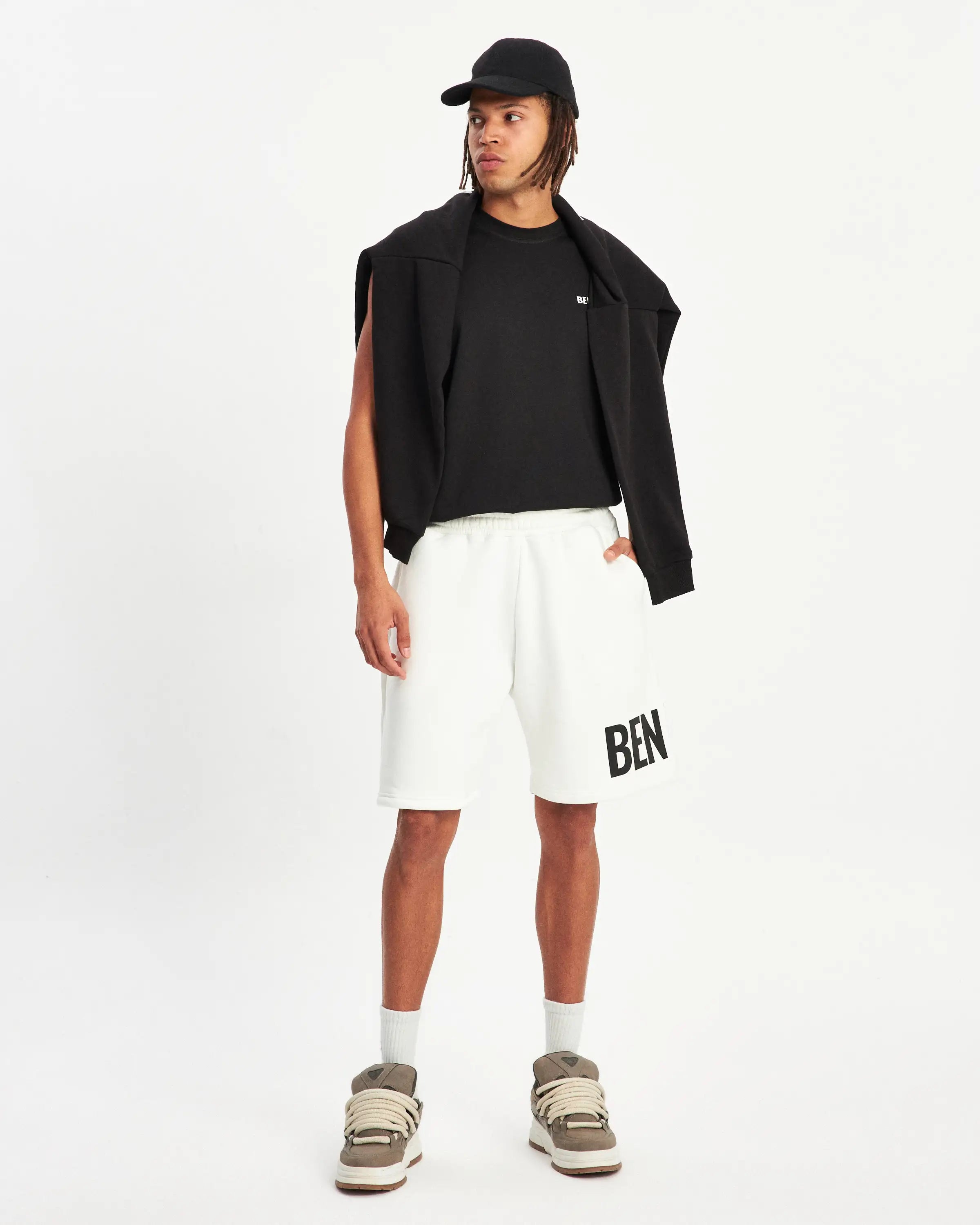 BENNRKN SHORT - OFF WHITE