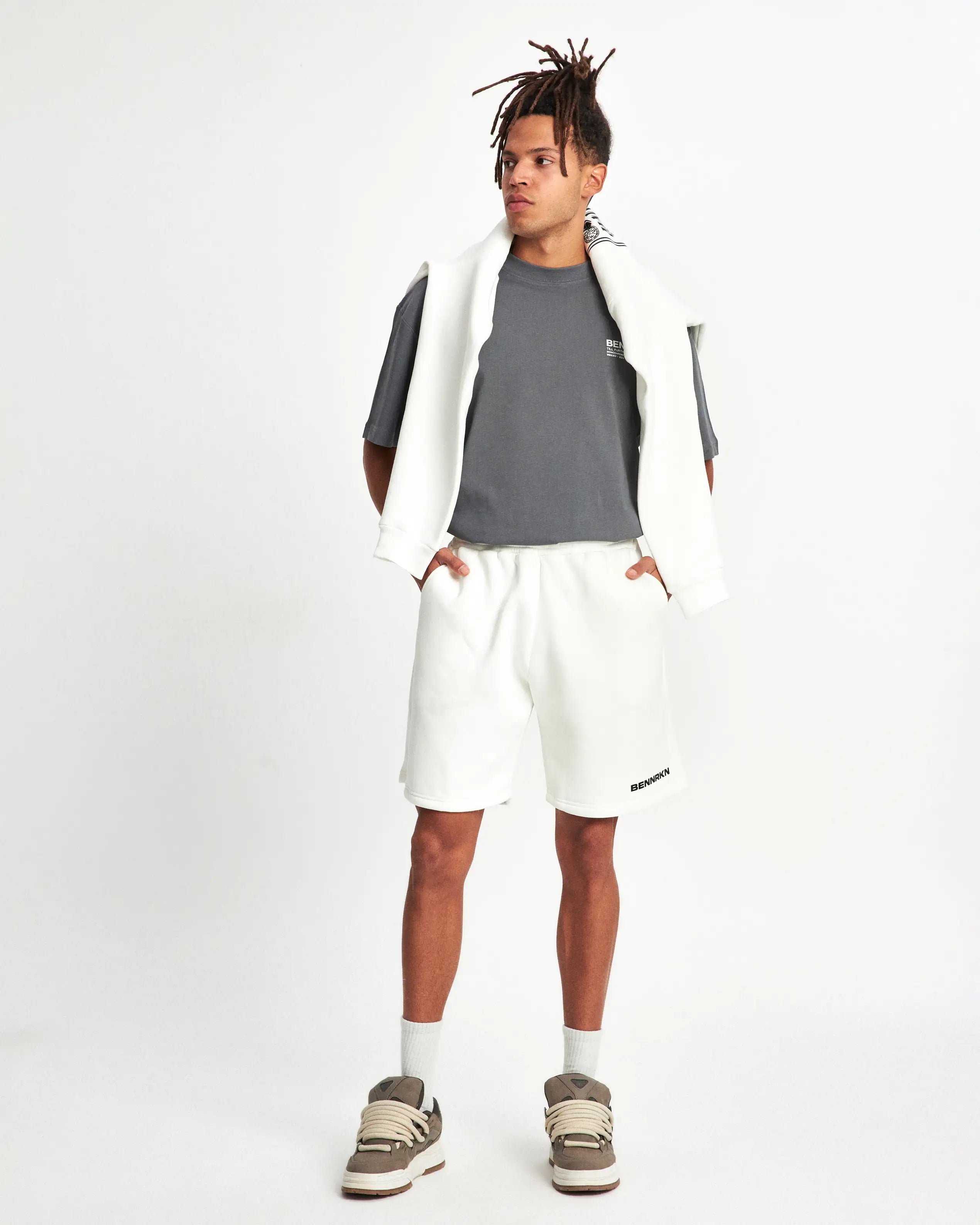 INITIAL BENNRKN SHORT - OFF WHITE