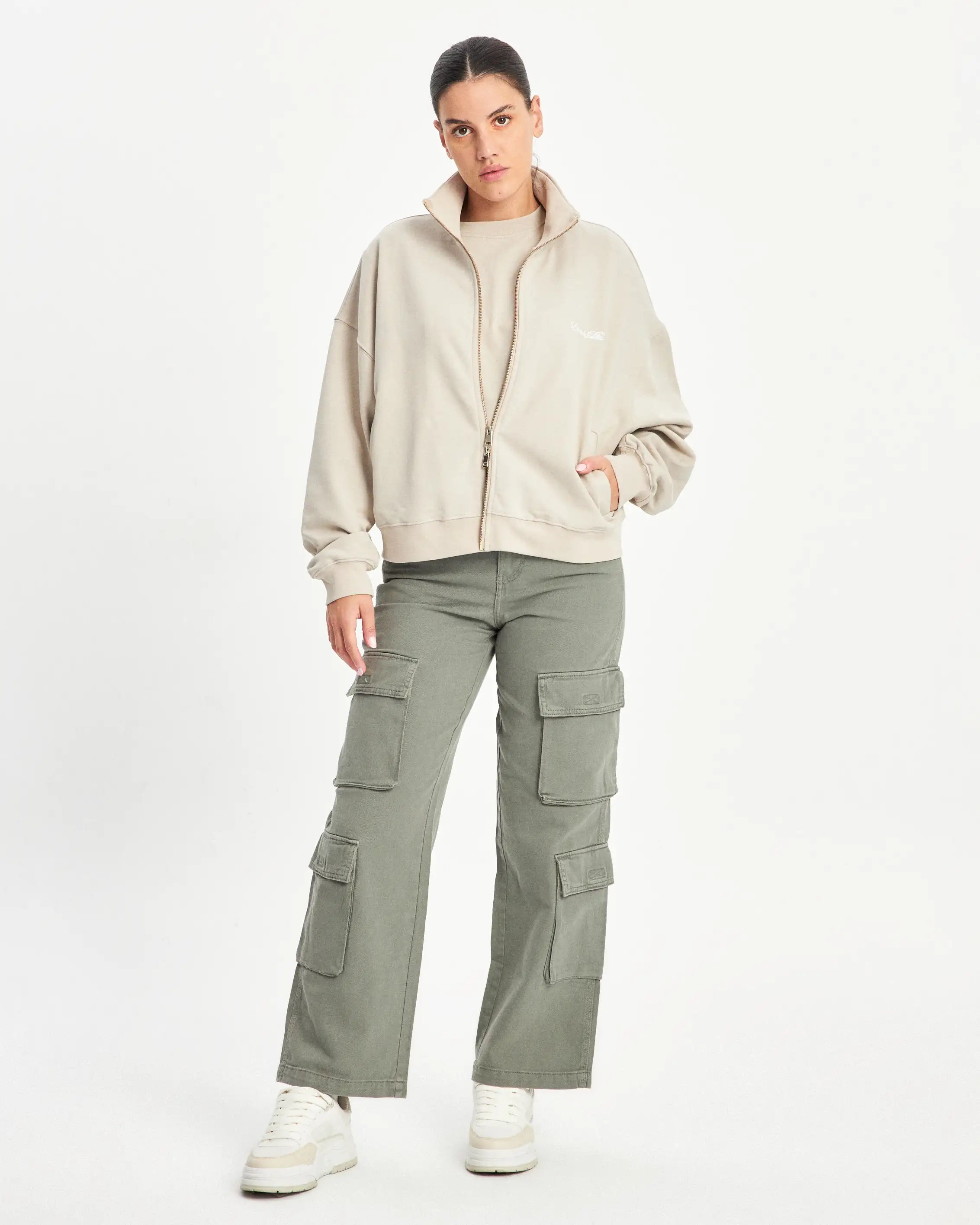 CROPPED ZIP SWEATER LAVISH ELITES - LIGHT TAUPE