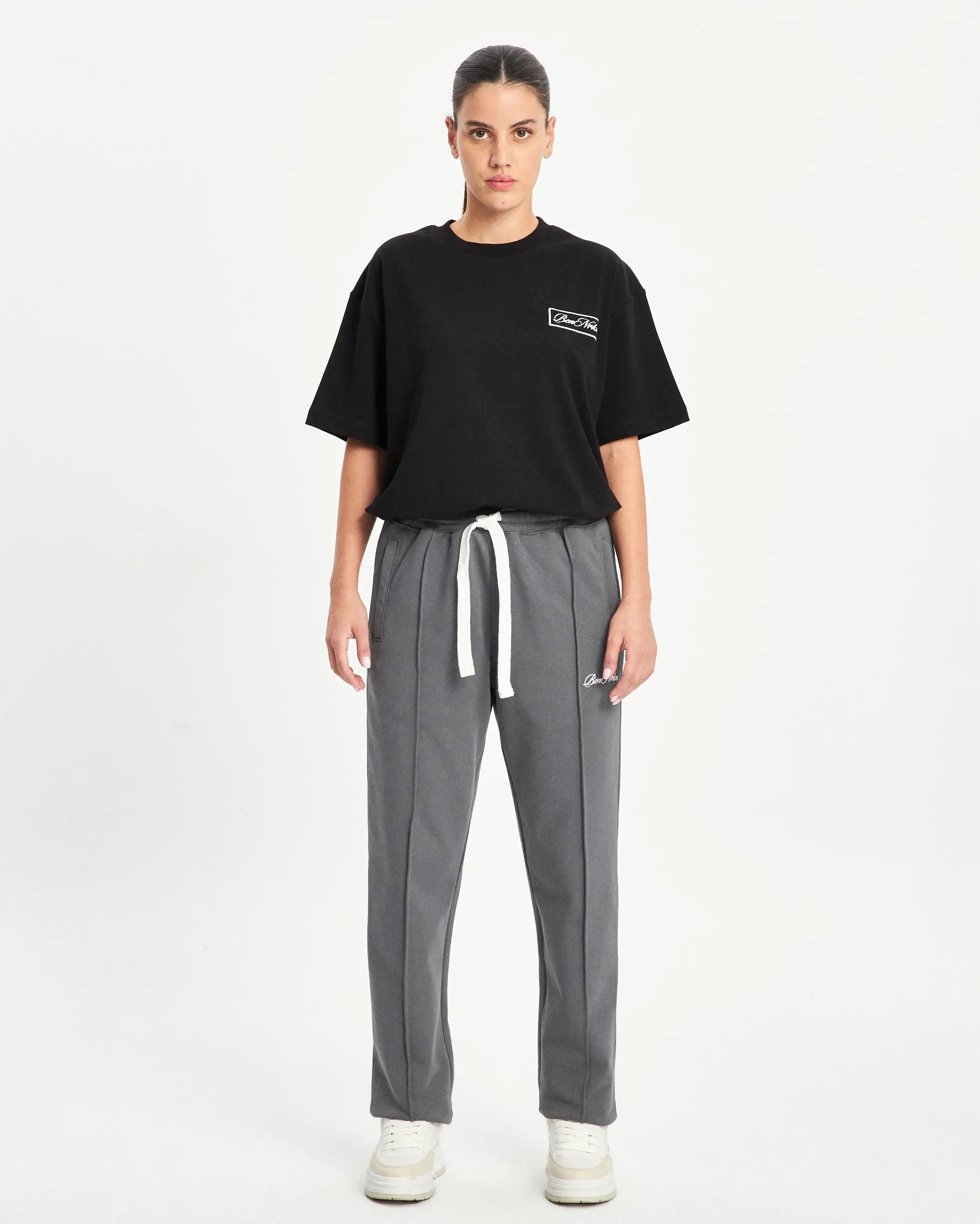 INITIAL SWEATPANT - SMOKE GREY